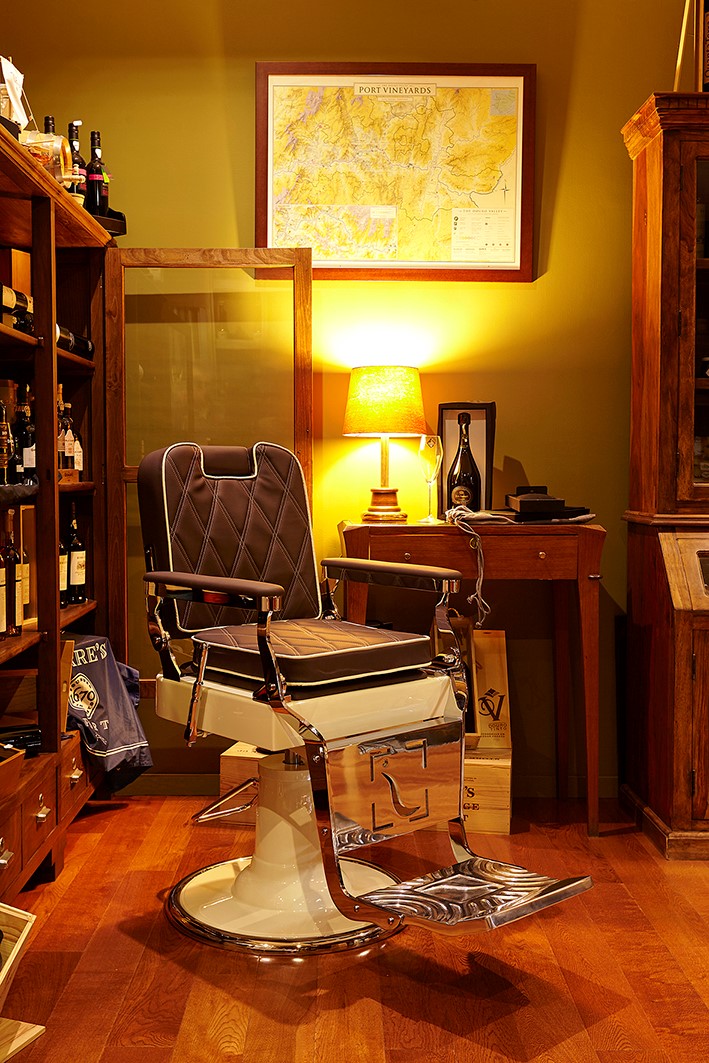 Herren Friseurstuhle | barber chair | Barbersconcept | VIP Barberchairs | Elegance Lux Friseurstuhle